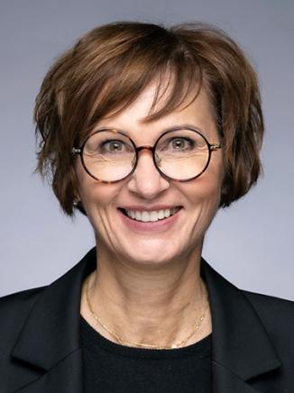 Bettina Stark-Watzinger